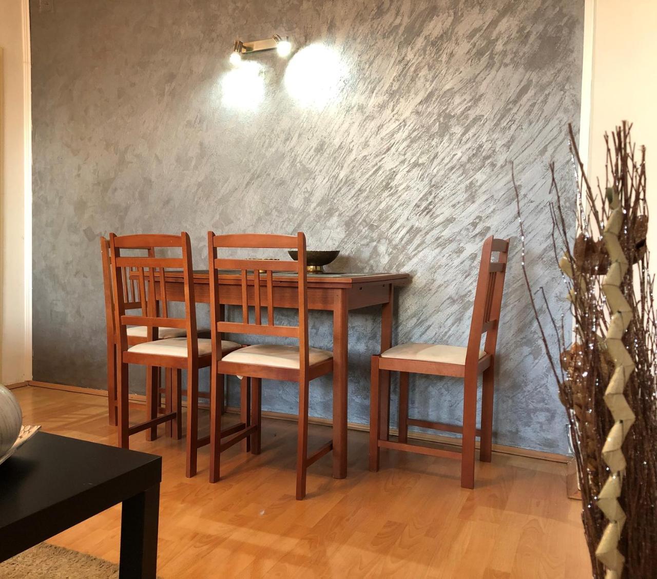 Square Vanilla Apartments Скопье Экстерьер фото