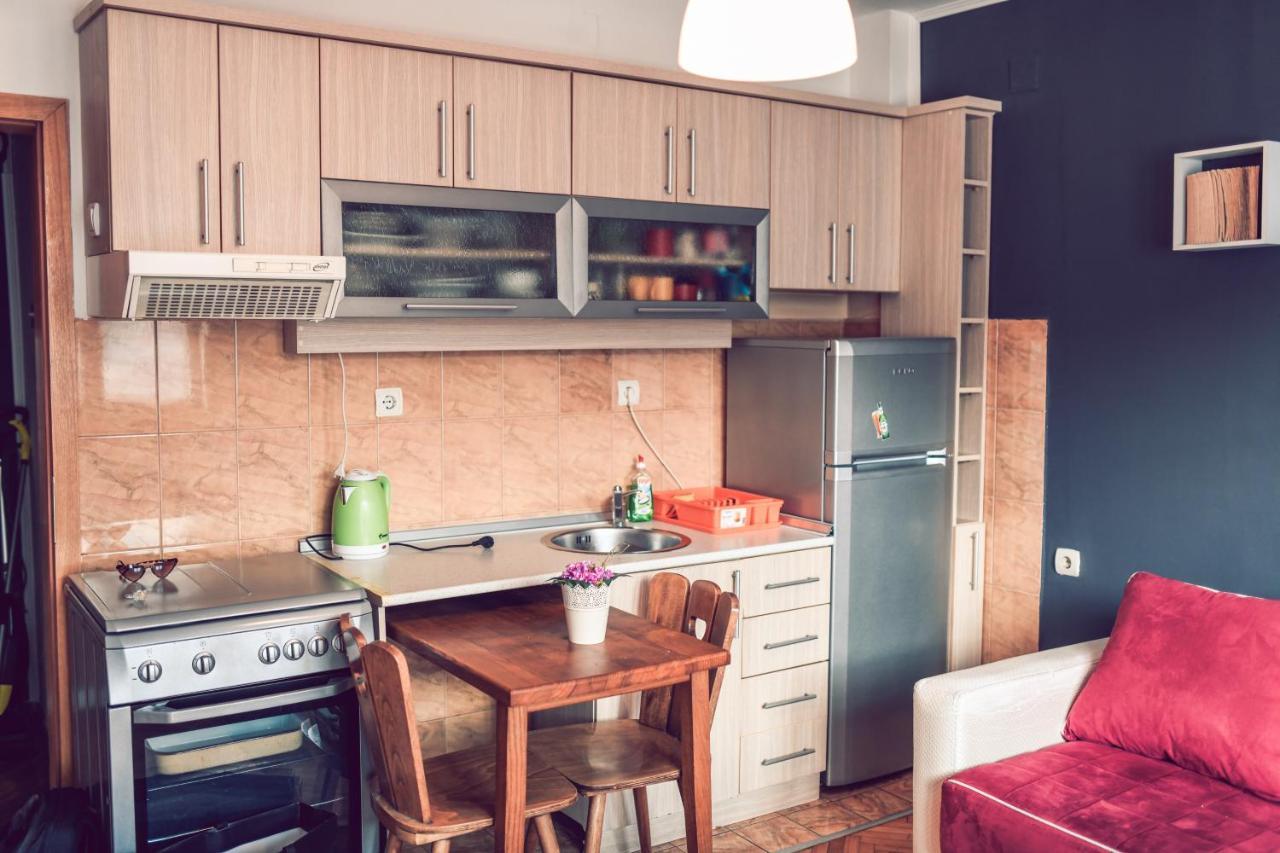 Square Vanilla Apartments Скопье Экстерьер фото